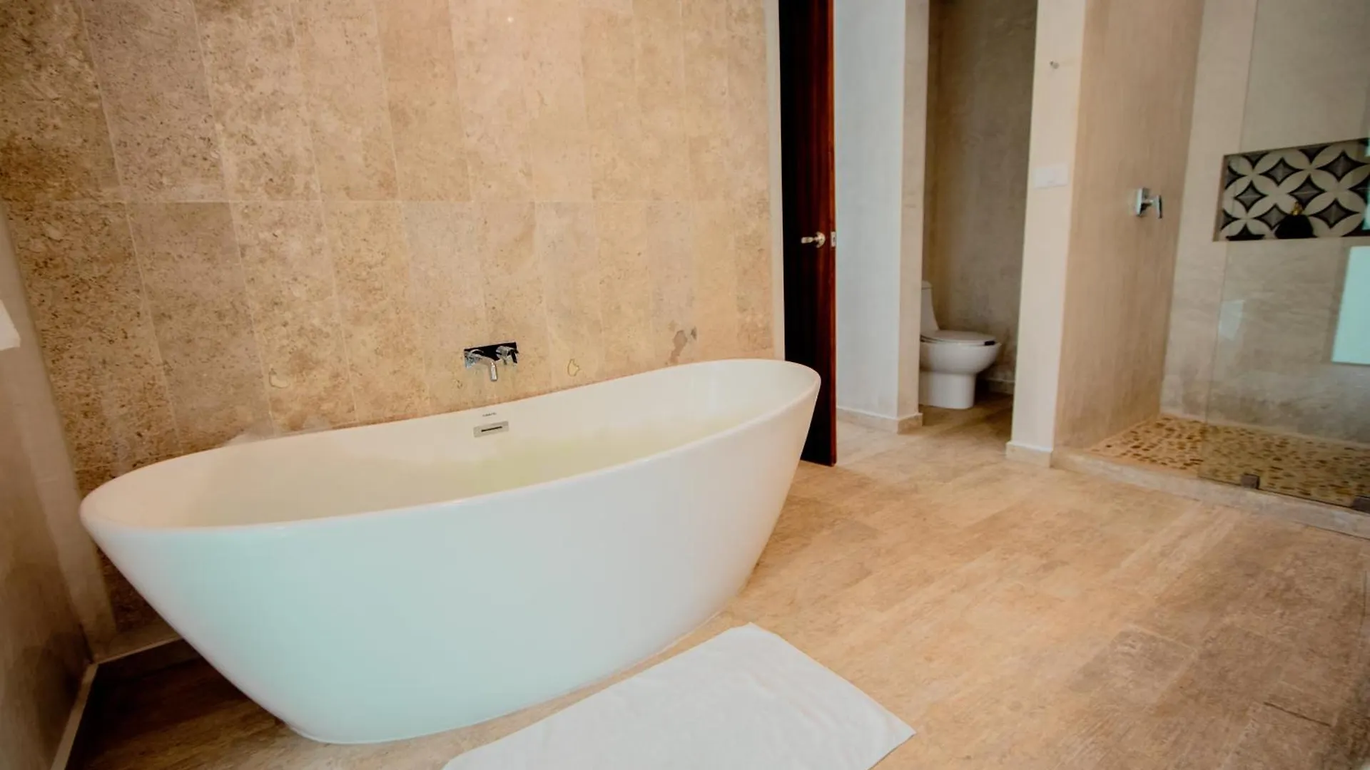 Alojamiento Exclusivo En Condominio Panoramic, Tulum